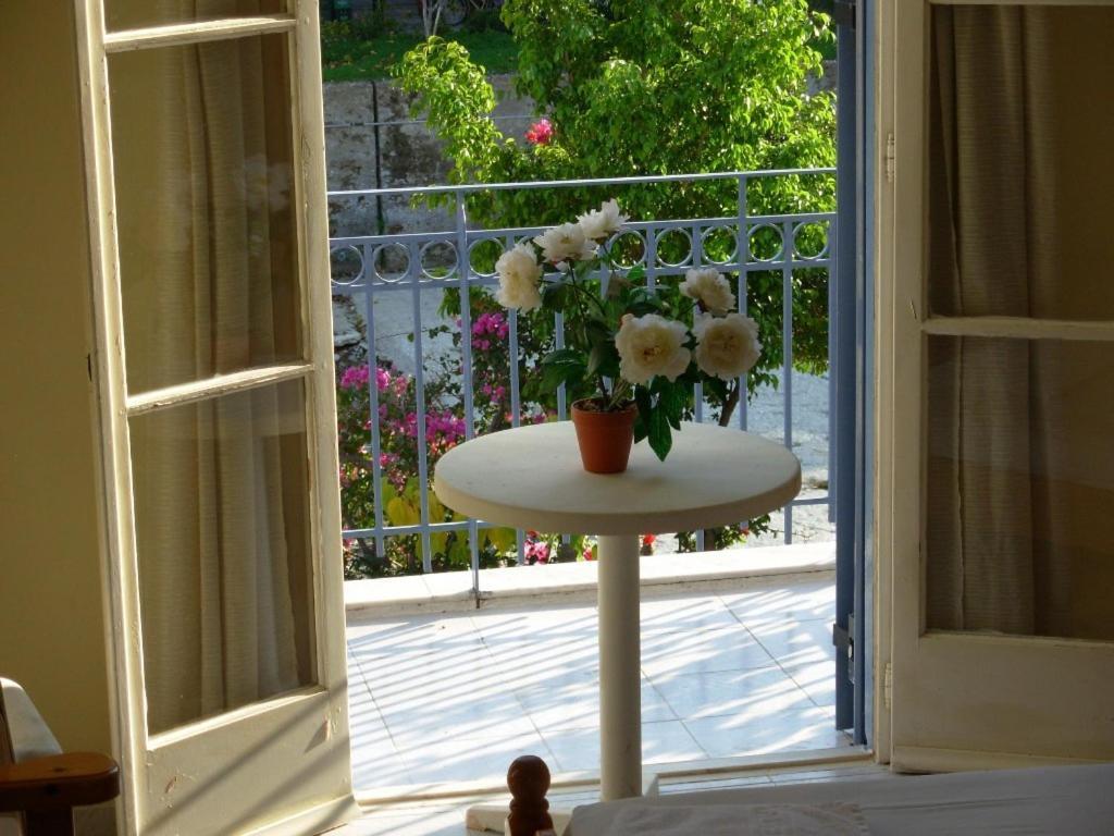 Louisa Studios Poros  Екстериор снимка